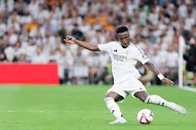 步令人瞩目 步令人瞩目